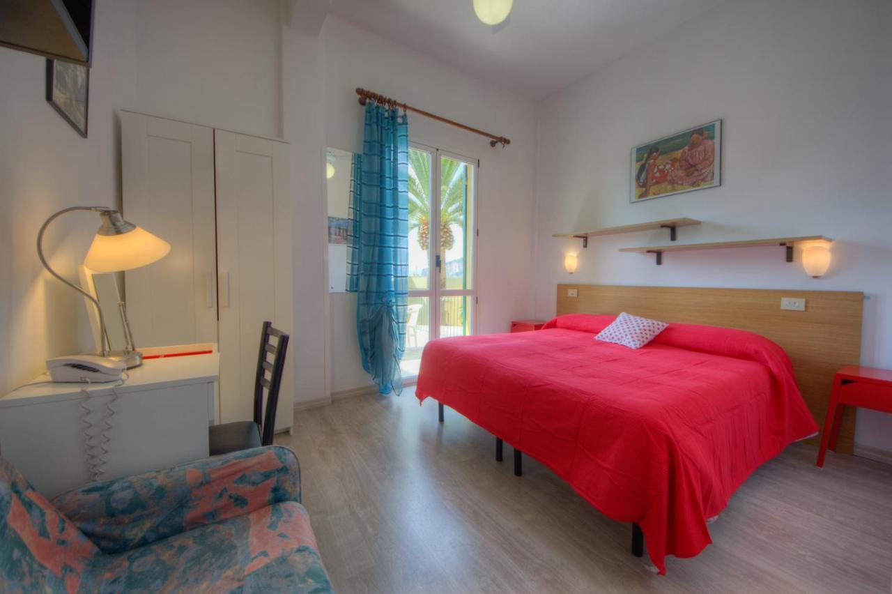Hotel Deutsche Familien ฟีนาเลลีกูเร ภายนอก รูปภาพ